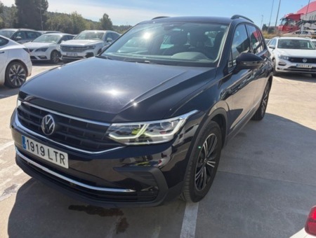 40543ad341c7ad9b85737cf1254c2d0f-10460 Volkswagen Tiguan Life 2.0 TDI 110kW (150CV) DSG