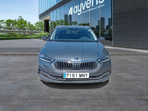 40543ad341c7ad9b85737cf1254c2d0f-1065 Skoda Octavia Combi 2.0 Tdi 110kw(150cv) Dsg Selection - 2