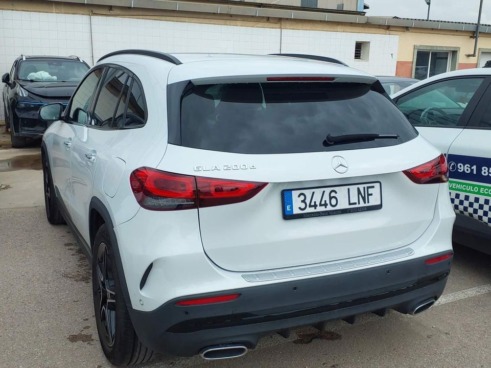 40543ad341c7ad9b85737cf1254c2d0f-2790 Mercedes Gla 200 D - 2
