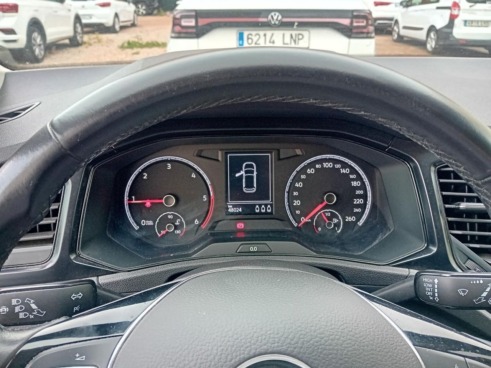 40543ad341c7ad9b85737cf1254c2d0f-2931 Volkswagen T-roc Edition 2.0 Tdi 85kw (115cv) - 7