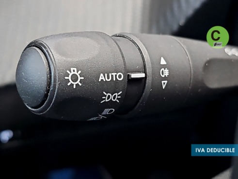 40543ad341c7ad9b85737cf1254c2d0f-5693 Peugeot 2008 PureTech 100 S&S Allure 75 kW (100 CV) - 26