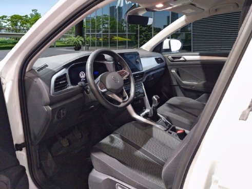 40543ad341c7ad9b85737cf1254c2d0f-8861 Volkswagen T-roc Life 2.0 Tdi 110kw (150cv) - 7