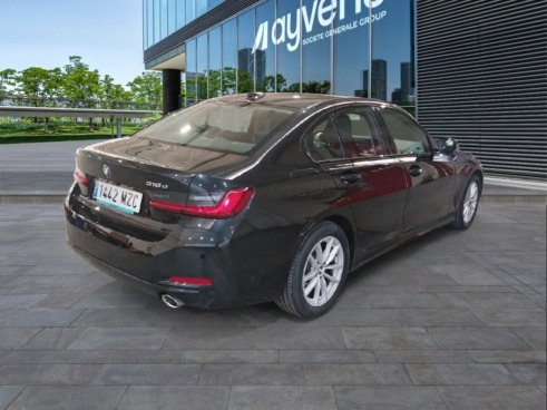 40543ad341c7ad9b85737cf1254c2d0f-1497 Bmw Series 3 318d Auto. - 4
