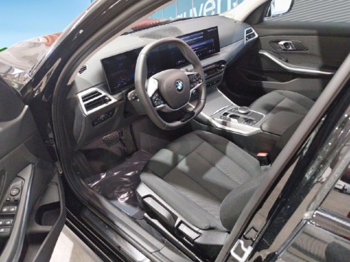 40543ad341c7ad9b85737cf1254c2d0f-1500 Bmw Series 3 318d Auto. - 7