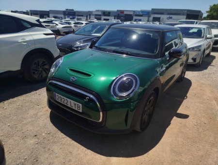 40543ad341c7ad9b85737cf1254c2d0f-2226 MINI Cooper COOPER SE
