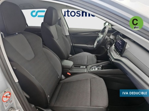 40543ad341c7ad9b85737cf1254c2d0f-9184 Skoda Octavia 2.0 TDI Ambition DSG 110 kW (150 CV) - 6