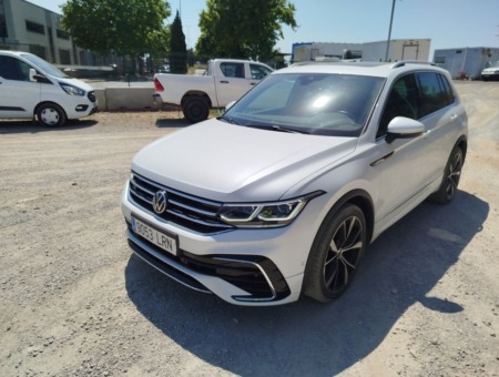 40543ad341c7ad9b85737cf1254c2d0f-2660 Volkswagen Tiguan R-Line 2.0 TDI 110kW (150CV) DSG
