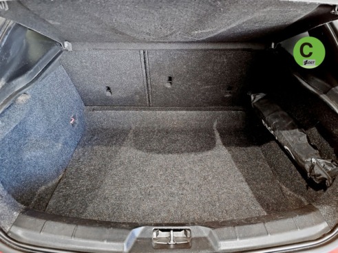 40543ad341c7ad9b85737cf1254c2d0f-7400 Volvo V40 D3 Kinetic Auto 110 kW (150 CV) - 13