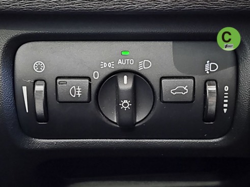 40543ad341c7ad9b85737cf1254c2d0f-7441 Volvo V40 D3 Kinetic Auto 110 kW (150 CV) - 28