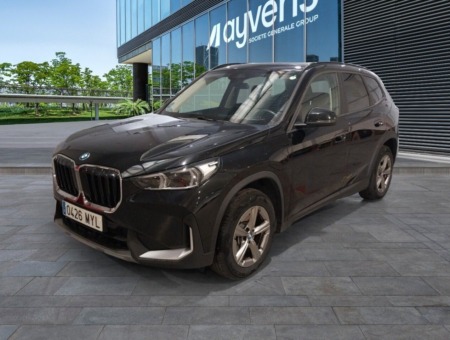 40543ad341c7ad9b85737cf1254c2d0f-1081 BMW X1 xDrive25e