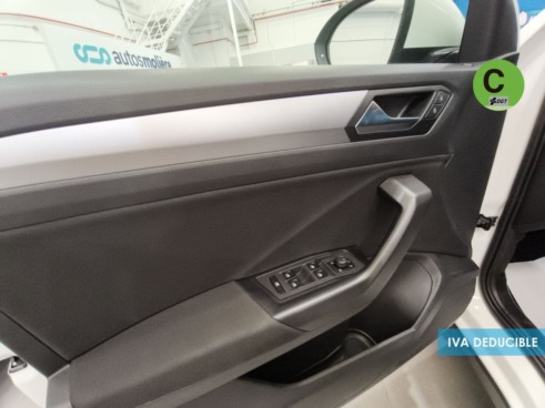 40543ad341c7ad9b85737cf1254c2d0f-1795 Volkswagen T-Roc Life 2.0 TDI 110 kW (150 CV) DSG - 17