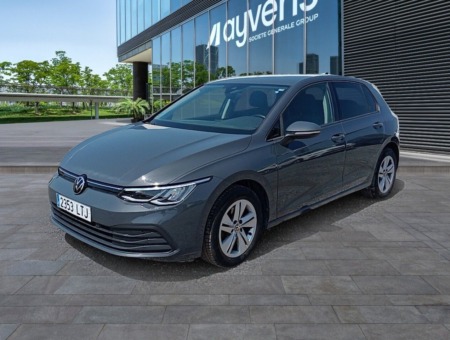 40543ad341c7ad9b85737cf1254c2d0f-6372 Volkswagen Golf Life 1.0 TSI 81kW (110CV)