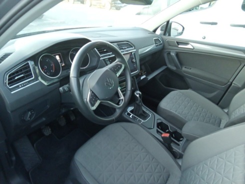 40543ad341c7ad9b85737cf1254c2d0f-1180 Volkswagen Tiguan Life 2.0 Tdi 110kw (150cv) - 7