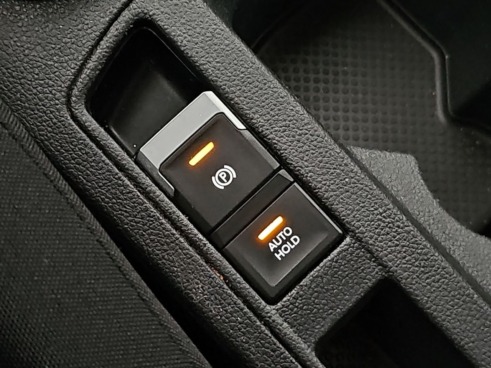 40543ad341c7ad9b85737cf1254c2d0f-1328 Volkswagen T-Roc 2.0 TDI 85 kW (115 CV) - 28