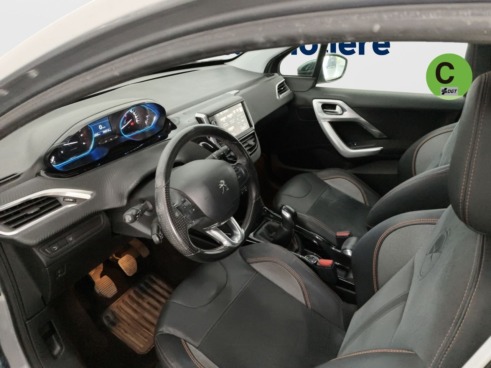 40543ad341c7ad9b85737cf1254c2d0f-2615 Peugeot 2008 BlueHDi 100 S&S Allure 73 kW (100 CV) - 16