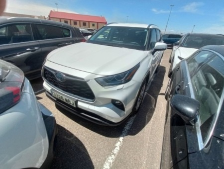 40543ad341c7ad9b85737cf1254c2d0f-8191 Toyota Highlander 2.5 Advance P. Metalizada