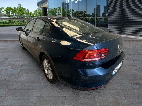 40543ad341c7ad9b85737cf1254c2d0f-8233 Volkswagen Passat Business 2.0 Tdi 90kw (122cv) Dsg - 6