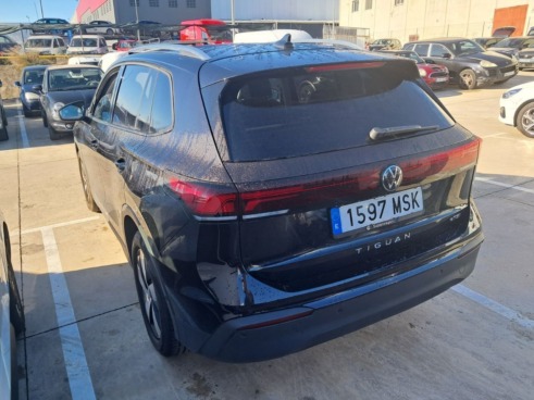 40543ad341c7ad9b85737cf1254c2d0f-3181 Volkswagen Tiguan Life 1.5 Etsi 110kw (150cv) Dsg - 6