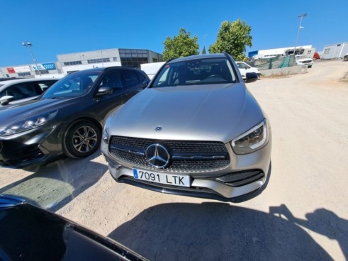 40543ad341c7ad9b85737cf1254c2d0f-693 Mercedes Glc-class Glc 300 De 4matic - 2