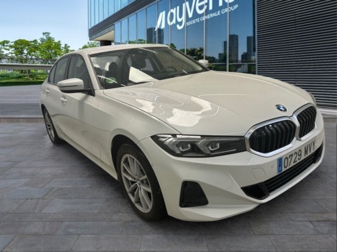 40543ad341c7ad9b85737cf1254c2d0f-1225 Bmw Series 3 320i Auto. - 3