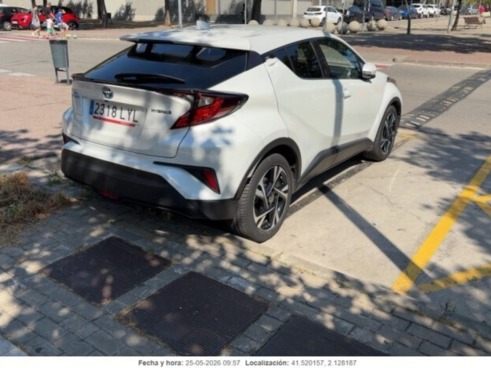 40543ad341c7ad9b85737cf1254c2d0f-1847 Toyota C-hr 1.8 125h Advance - 3