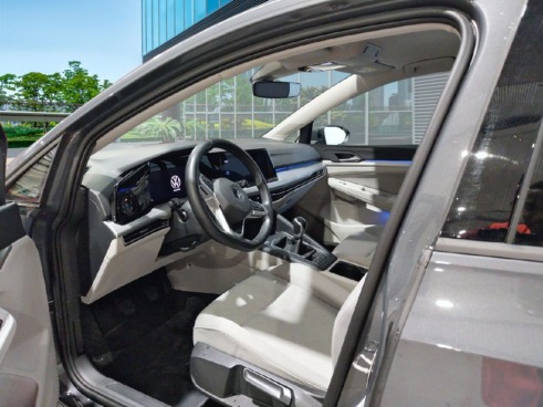 40543ad341c7ad9b85737cf1254c2d0f-1947 Volkswagen Golf Life 2.0 Tdi 85kw (115cv) - 7