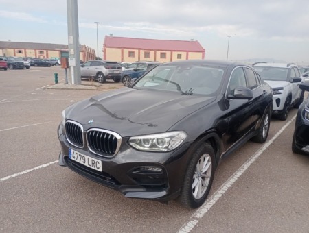 40543ad341c7ad9b85737cf1254c2d0f-2341 BMW X4 xDrive20d