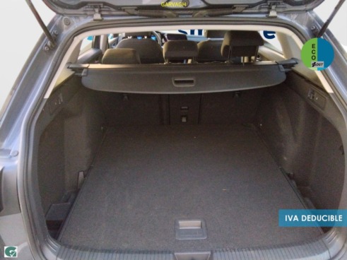 40543ad341c7ad9b85737cf1254c2d0f-4076 Volkswagen Golf Life 1.0 eTSI 81 kW (110 CV) DSG - 11