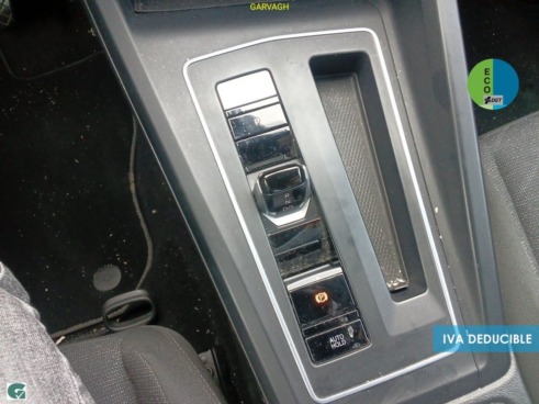 40543ad341c7ad9b85737cf1254c2d0f-4239 Volkswagen Golf Life 1.0 eTSI 81 kW (110 CV) DSG - 6