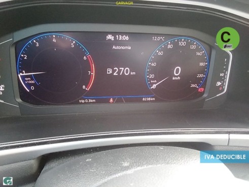 40543ad341c7ad9b85737cf1254c2d0f-4418 Volkswagen T-Roc Dark 1.0 TSI 81 kW (110 CV) - 12