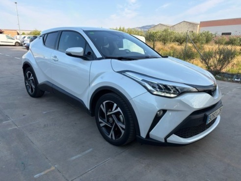 40543ad341c7ad9b85737cf1254c2d0f-4940 Toyota C-hr 1.8 125h Advance - 3