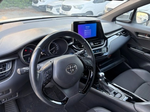 40543ad341c7ad9b85737cf1254c2d0f-4944 Toyota C-hr 1.8 125h Advance - 7