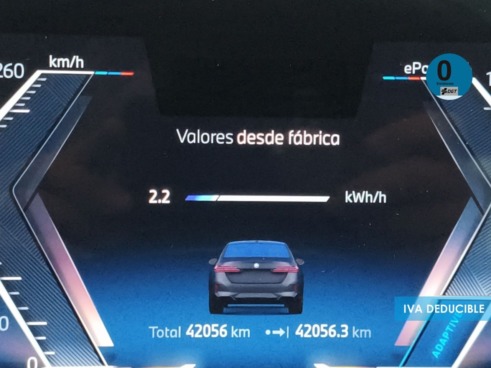 40543ad341c7ad9b85737cf1254c2d0f-4334 BMW i5 eDrive40 250 kW (340 CV) - 17