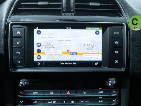 40543ad341c7ad9b85737cf1254c2d0f-422 Jaguar F-Pace 2.0L i4D Prestige AWD Auto 132 kW (180 CV) - 24