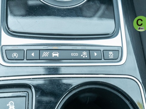 40543ad341c7ad9b85737cf1254c2d0f-430 Jaguar F-Pace 2.0L i4D Prestige AWD Auto 132 kW (180 CV) - 32
