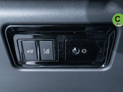 40543ad341c7ad9b85737cf1254c2d0f-433 Jaguar F-Pace 2.0L i4D Prestige AWD Auto 132 kW (180 CV) - 35