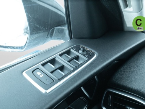 40543ad341c7ad9b85737cf1254c2d0f-434 Jaguar F-Pace 2.0L i4D Prestige AWD Auto 132 kW (180 CV) - 36