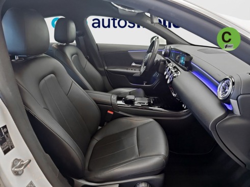 40543ad341c7ad9b85737cf1254c2d0f-716 Mercedes CLA 200 d 110 kW (150 CV) - 6