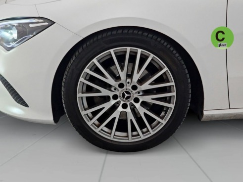 40543ad341c7ad9b85737cf1254c2d0f-747 Mercedes CLA 200 d 110 kW (150 CV) - 33