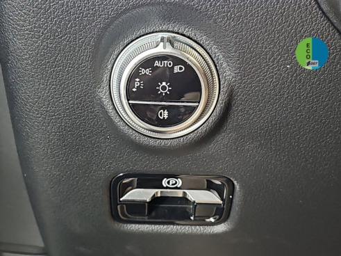 40543ad341c7ad9b85737cf1254c2d0f-3417 Mercedes Clase C 220 d 147 kW (200 CV) - 33