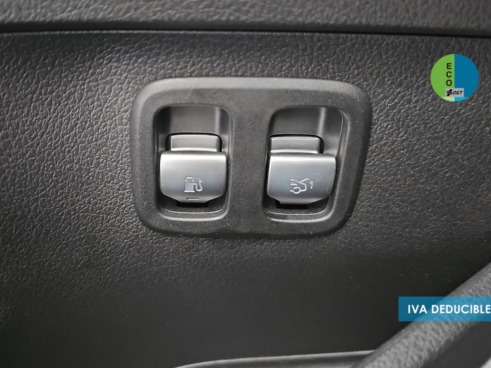 40543ad341c7ad9b85737cf1254c2d0f-5415 Mercedes Clase C Sedan 63 S E AMG 4MATIC 500 kW (680 CV) - 47
