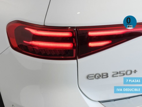 Mercedes EQB 250+ 140 kW (190 CV) - 14