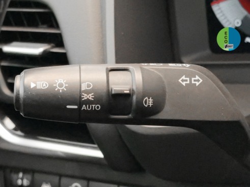 40543ad341c7ad9b85737cf1254c2d0f-5033 Nissan Qashqai DIG-T 140 mHEV N-Connecta 4×2 103 kW (140 CV) - 24