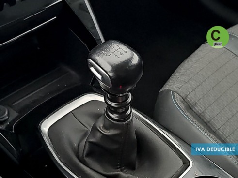 40543ad341c7ad9b85737cf1254c2d0f-1404 Peugeot 208 PureTech 100 Allure 75 kW (100 CV) - 18
