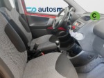 40543ad341c7ad9b85737cf1254c2d0f-470 Toyota Aygo 70 City 50 kW (68 CV) - 6