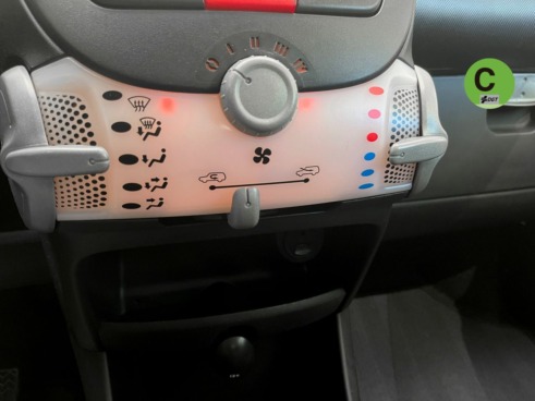 40543ad341c7ad9b85737cf1254c2d0f-485 Toyota Aygo 70 City 50 kW (68 CV) - 17