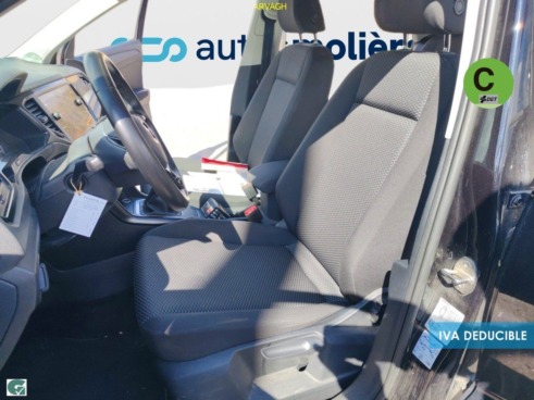 40543ad341c7ad9b85737cf1254c2d0f-5213 Volkswagen T-Roc Edition 2.0 TDI 85 kW (115 CV) - 6
