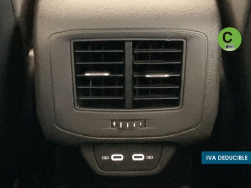 40543ad341c7ad9b85737cf1254c2d0f-5251 Volkswagen T-Roc Life 1.0 TSI 81 kW (110 CV) - 22