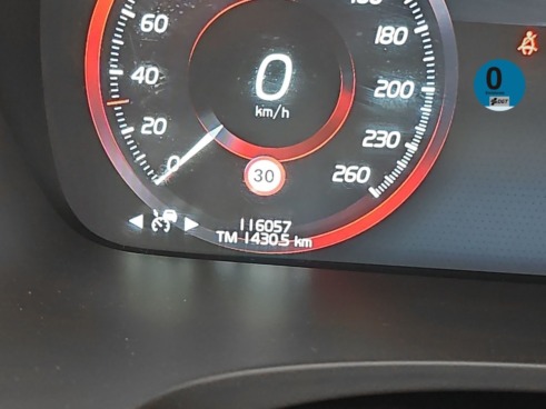 40543ad341c7ad9b85737cf1254c2d0f-544 Volvo V90 T8 Momentum AWD Auto 287 kW (390 CV) - 17