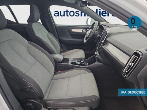 40543ad341c7ad9b85737cf1254c2d0f-530 Volvo XC40 T4 Twin Recharge Inscription Ex Auto 155 kW (211 CV) - 6